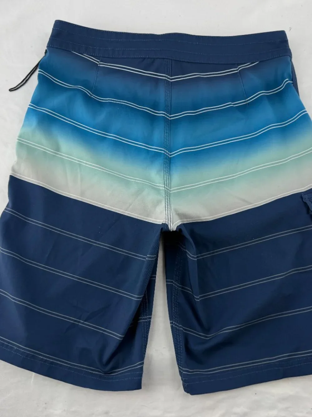 Goodfellow & Co Blue Ombre Striped Board Shorts Mens Size 30 Swim Trunks